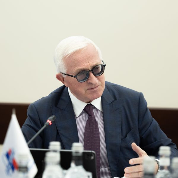 Экономика России ищет устойчивую инвестиционную базу для роста